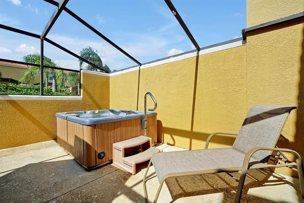 Active With Contract: $249,000 (2 beds, 2 baths, 1161 Square Feet)