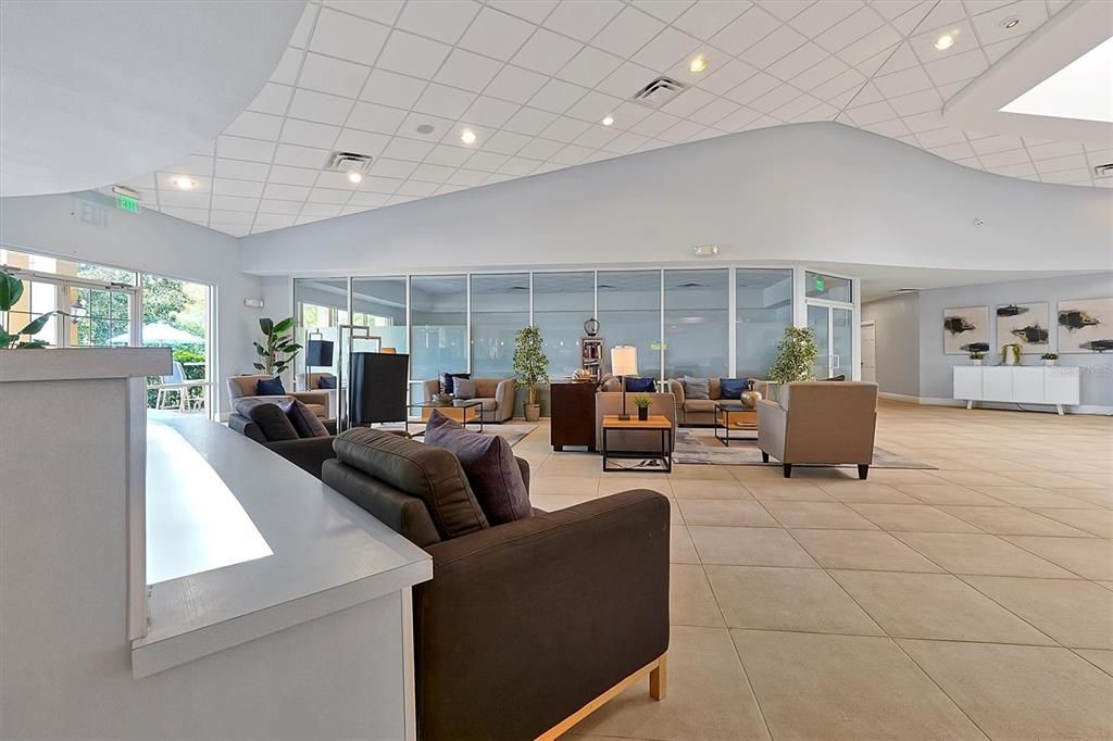 Active With Contract: $249,000 (2 beds, 2 baths, 1161 Square Feet)