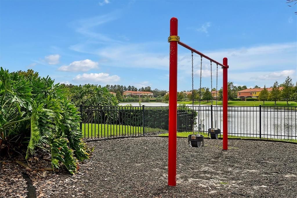 Active With Contract: $249,000 (2 beds, 2 baths, 1161 Square Feet)