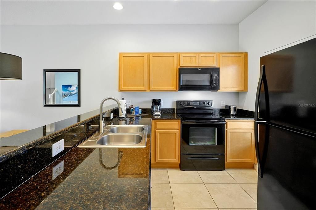 Active With Contract: $249,000 (2 beds, 2 baths, 1161 Square Feet)