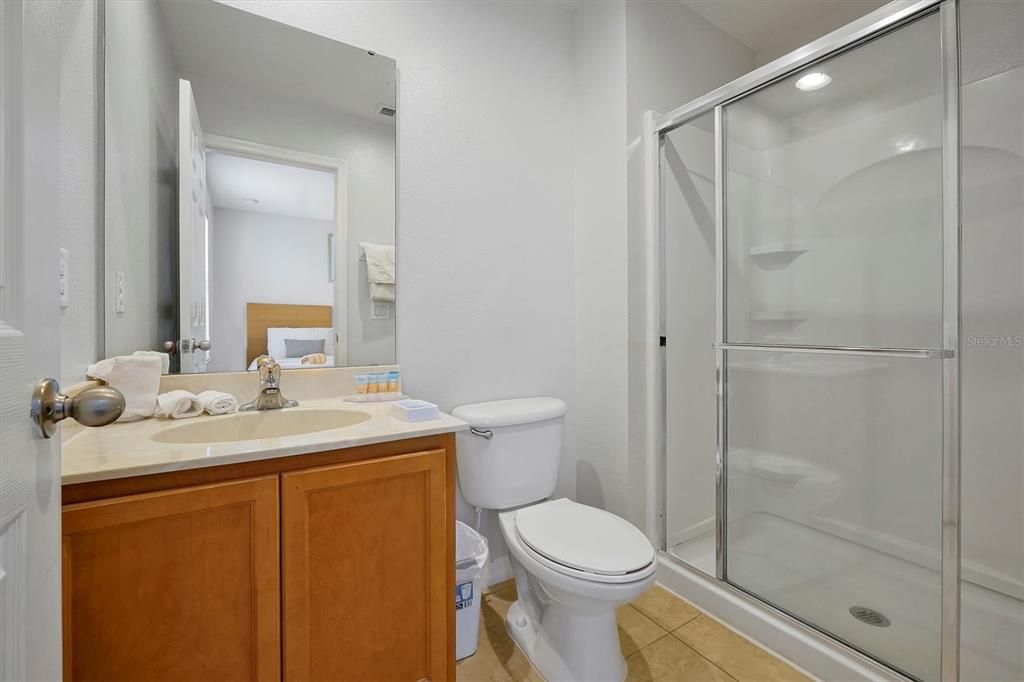 Active With Contract: $249,000 (2 beds, 2 baths, 1161 Square Feet)