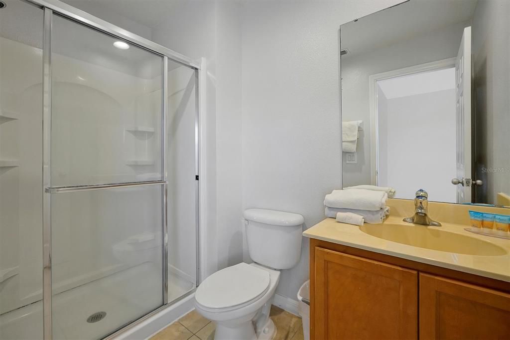 Active With Contract: $249,000 (2 beds, 2 baths, 1161 Square Feet)