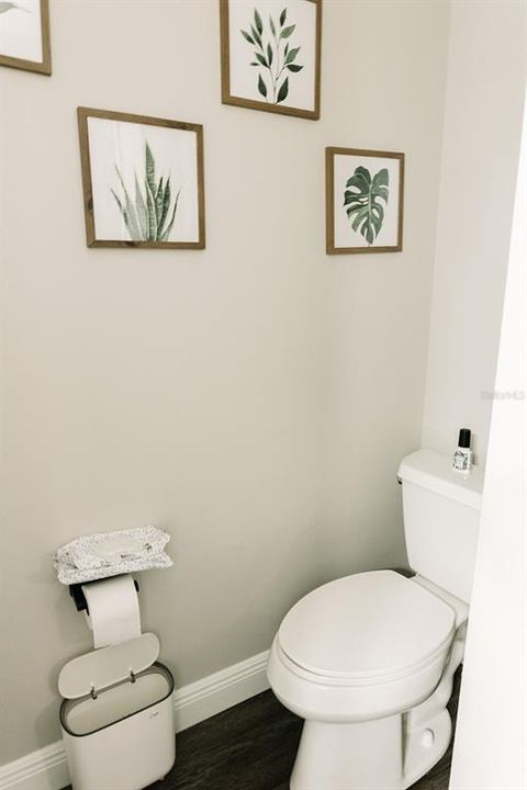 For Sale: $249,900 (2 beds, 1 baths, 840 Square Feet)