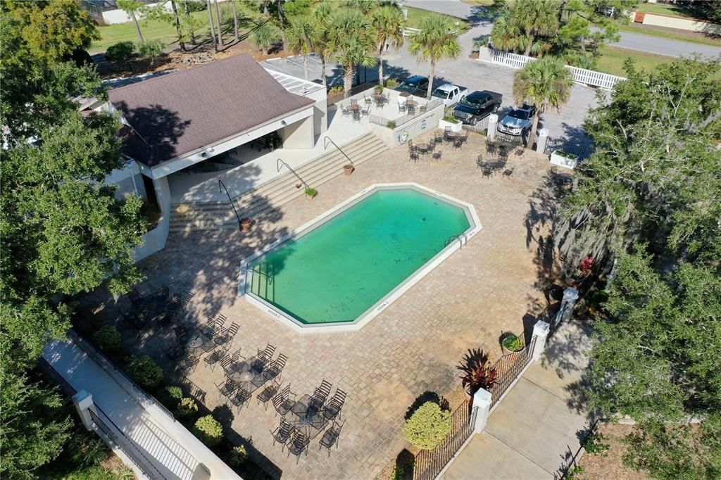 Active With Contract: $400,000 (3 beds, 2 baths, 2030 Square Feet)