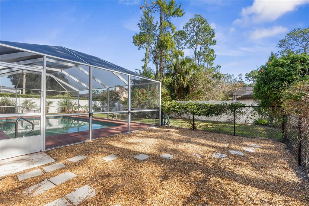 Active With Contract: $400,000 (3 beds, 2 baths, 2030 Square Feet)