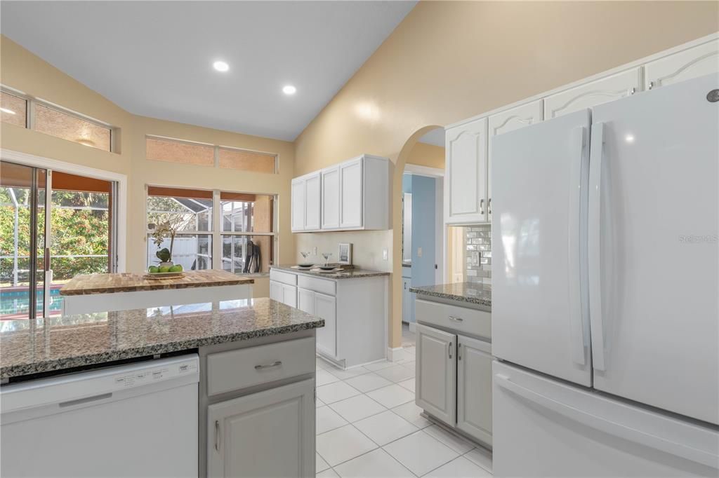 Active With Contract: $400,000 (3 beds, 2 baths, 2030 Square Feet)