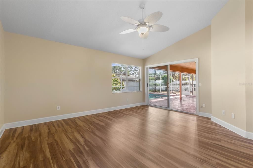 Active With Contract: $400,000 (3 beds, 2 baths, 2030 Square Feet)