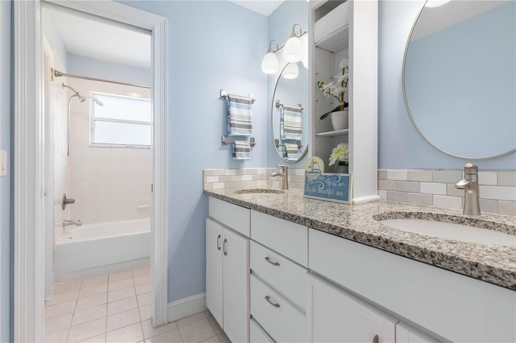 Active With Contract: $400,000 (3 beds, 2 baths, 2030 Square Feet)