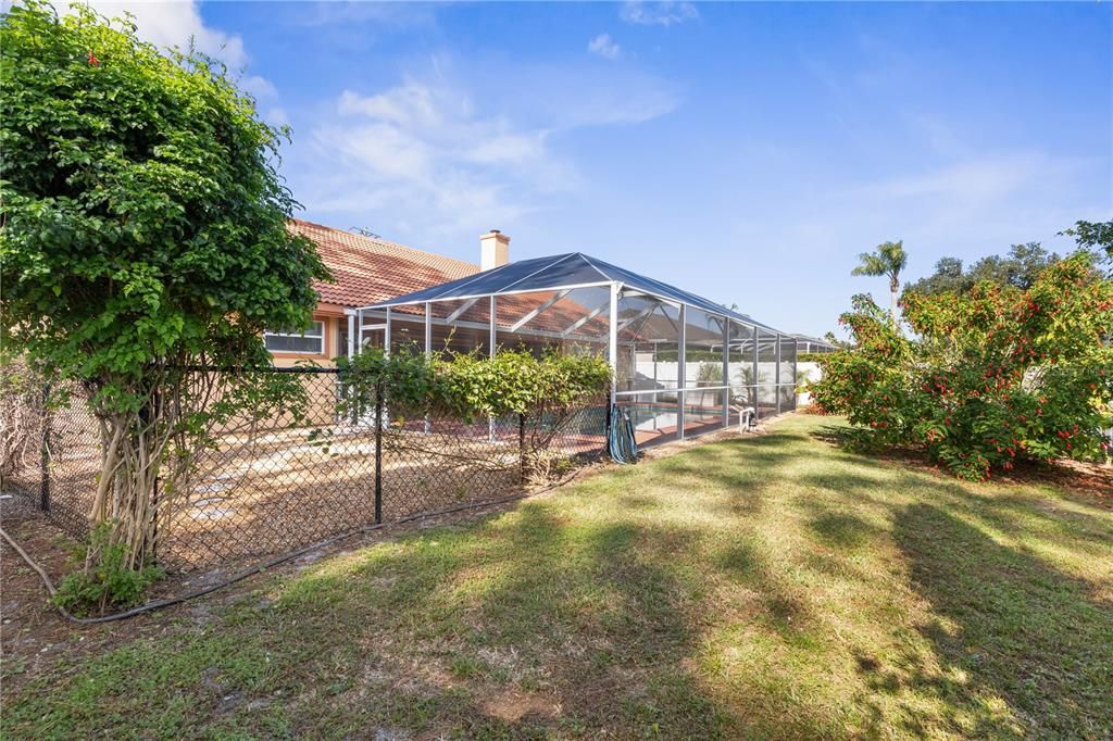 Active With Contract: $400,000 (3 beds, 2 baths, 2030 Square Feet)