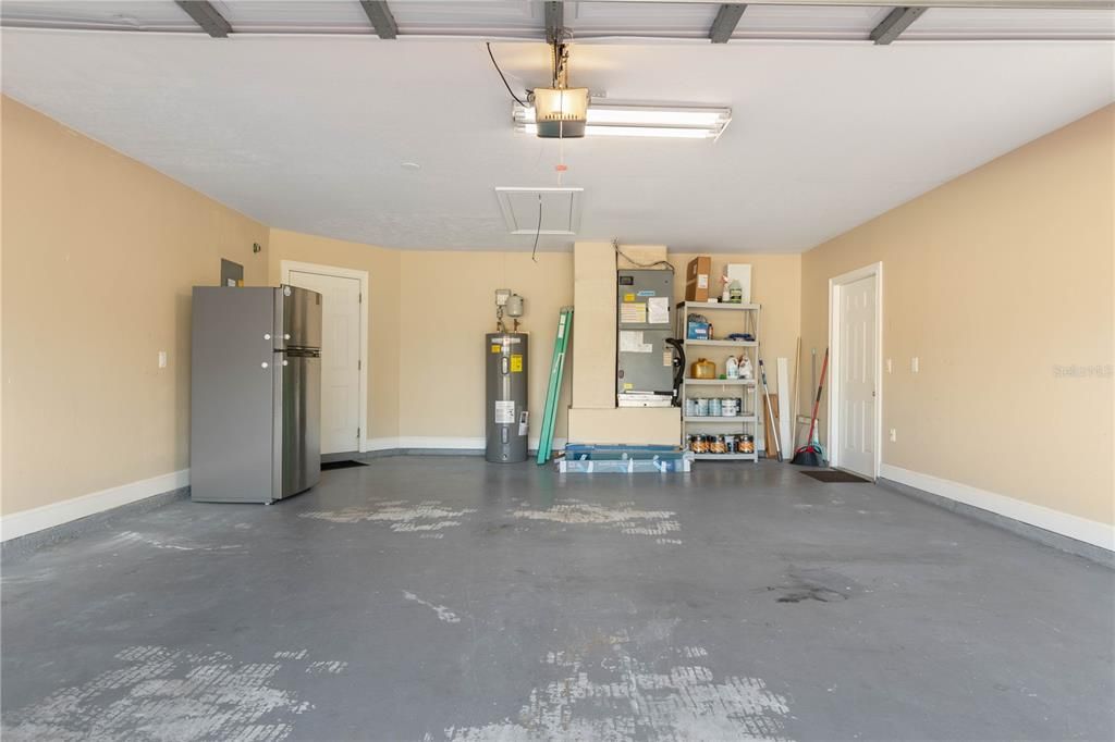 Active With Contract: $400,000 (3 beds, 2 baths, 2030 Square Feet)