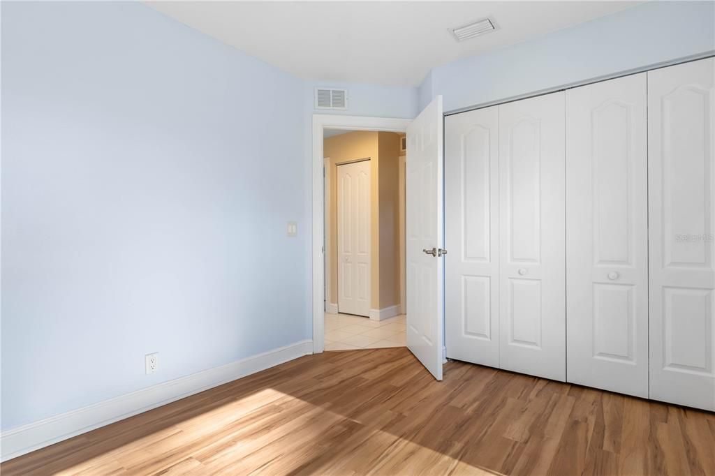 Active With Contract: $400,000 (3 beds, 2 baths, 2030 Square Feet)