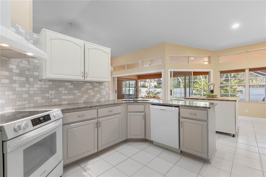 Active With Contract: $400,000 (3 beds, 2 baths, 2030 Square Feet)