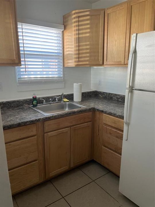 For Rent: $1,200 (1 beds, 1 baths, 405 Square Feet)