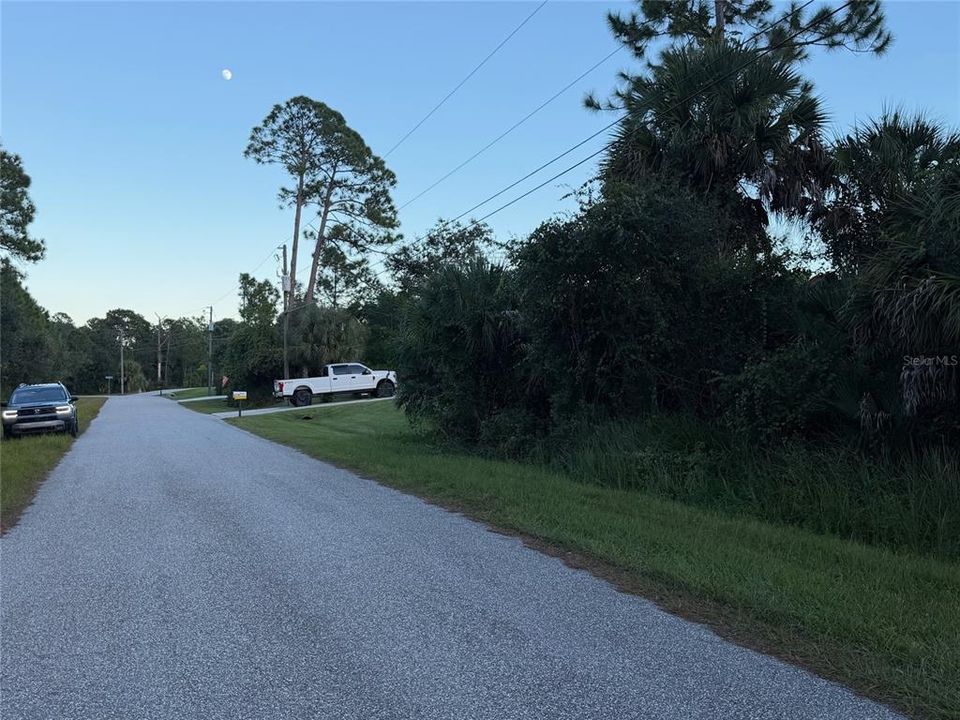 Под контрактом: $15,000 (0.24 acres)