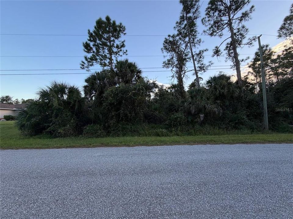 Под контрактом: $15,000 (0.24 acres)