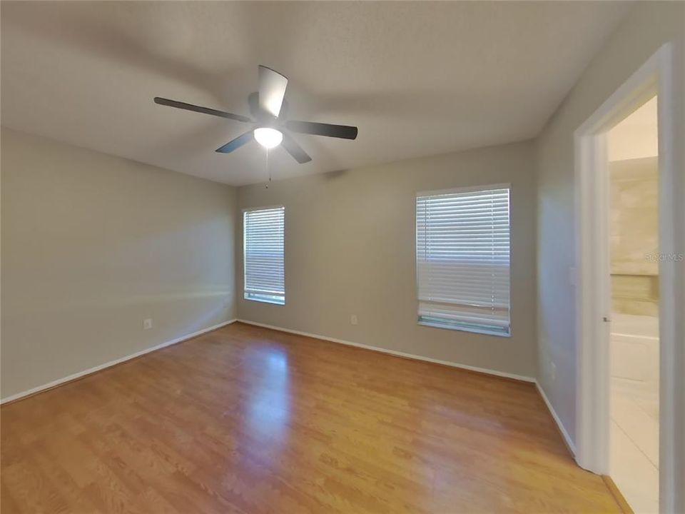 For Rent: $1,819 (3 beds, 2 baths, 1072 Square Feet)