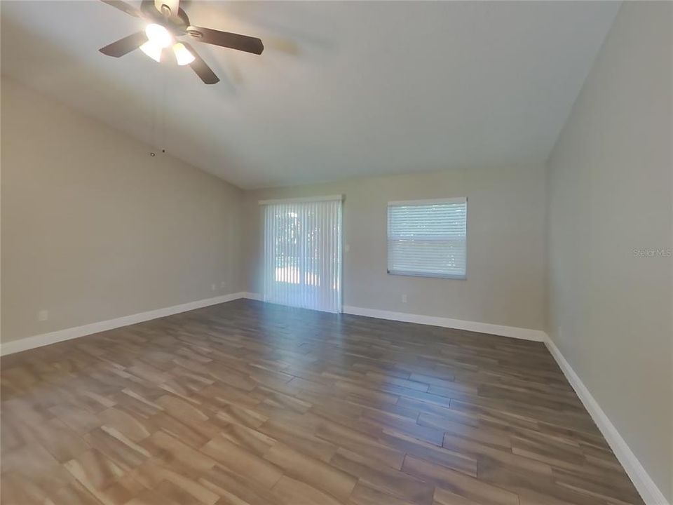 For Rent: $1,819 (3 beds, 2 baths, 1072 Square Feet)