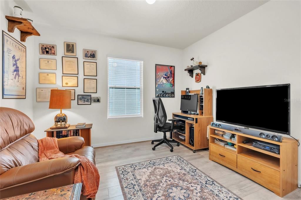 For Sale: $440,000 (4 beds, 2 baths, 1834 Square Feet)