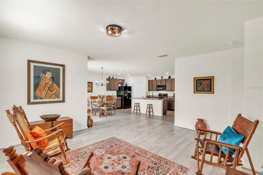 For Sale: $440,000 (4 beds, 2 baths, 1834 Square Feet)