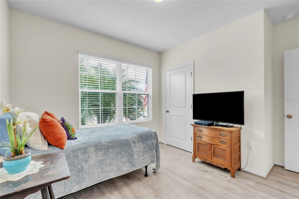 For Sale: $440,000 (4 beds, 2 baths, 1834 Square Feet)