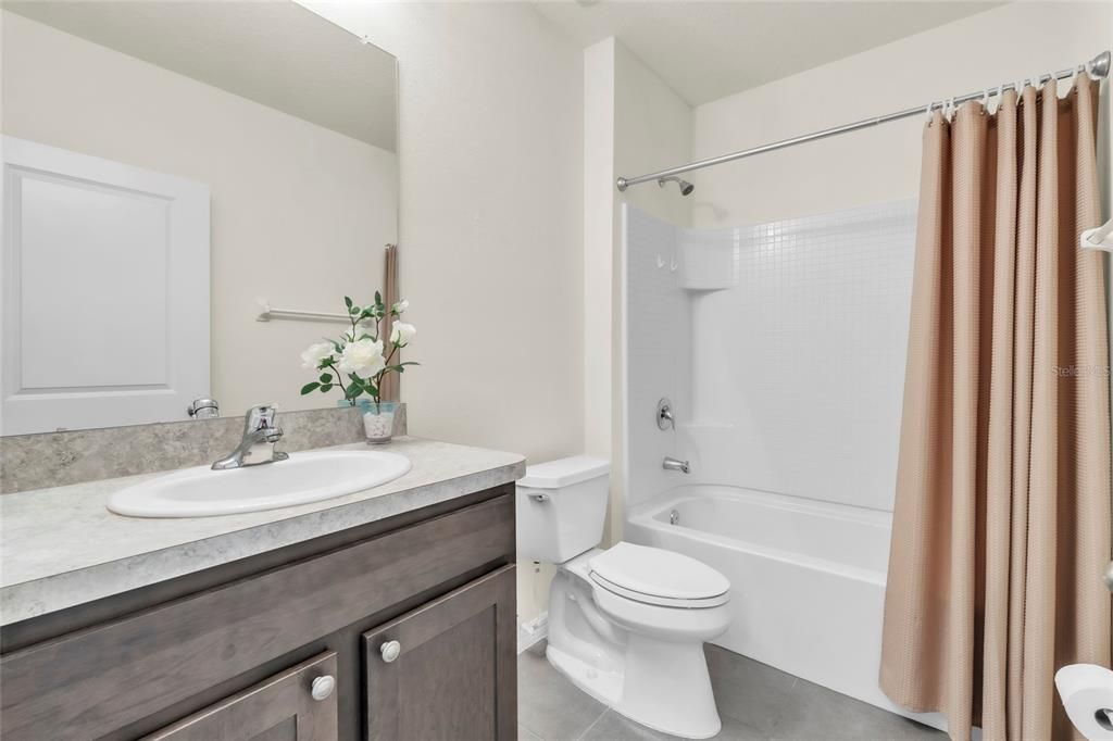 For Sale: $440,000 (4 beds, 2 baths, 1834 Square Feet)