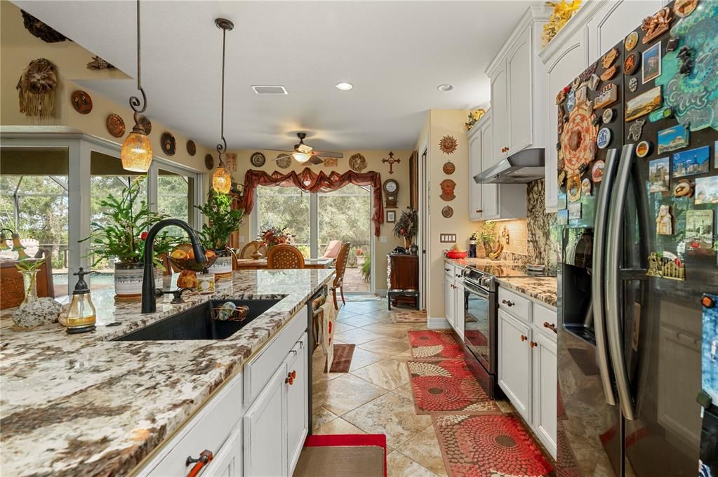 For Sale: $1,200,000 (3 beds, 3 baths, 2136 Square Feet)