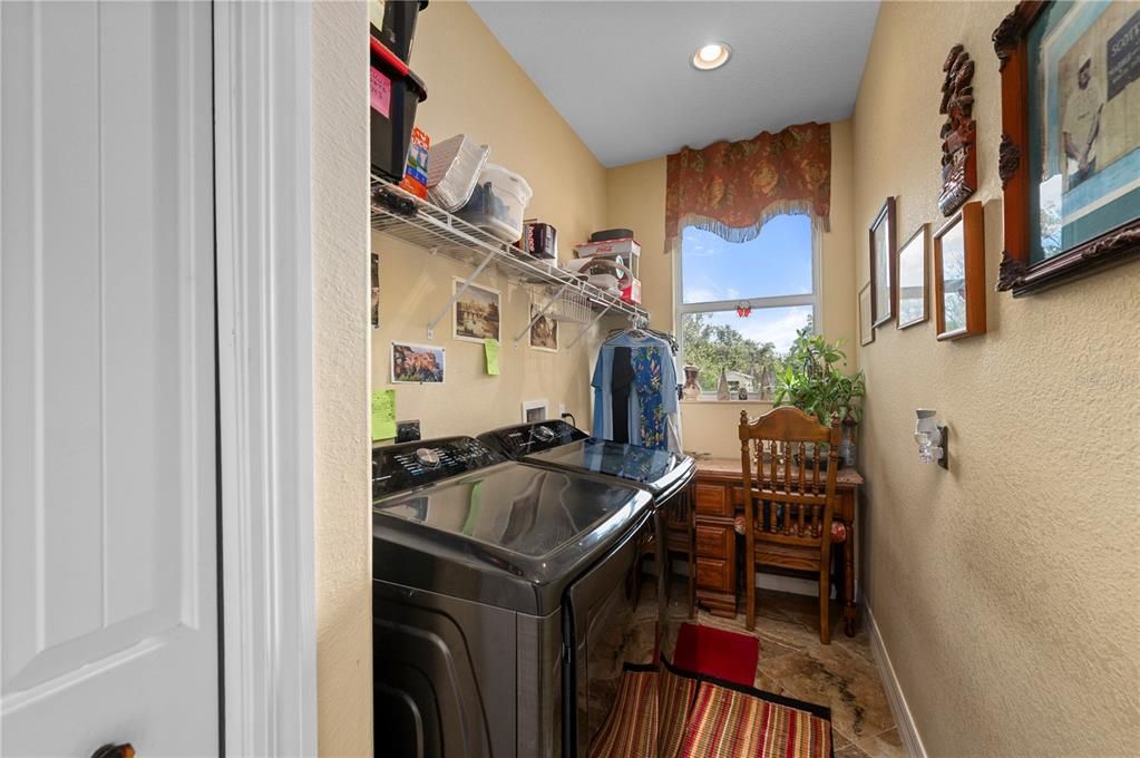 For Sale: $1,200,000 (3 beds, 3 baths, 2136 Square Feet)