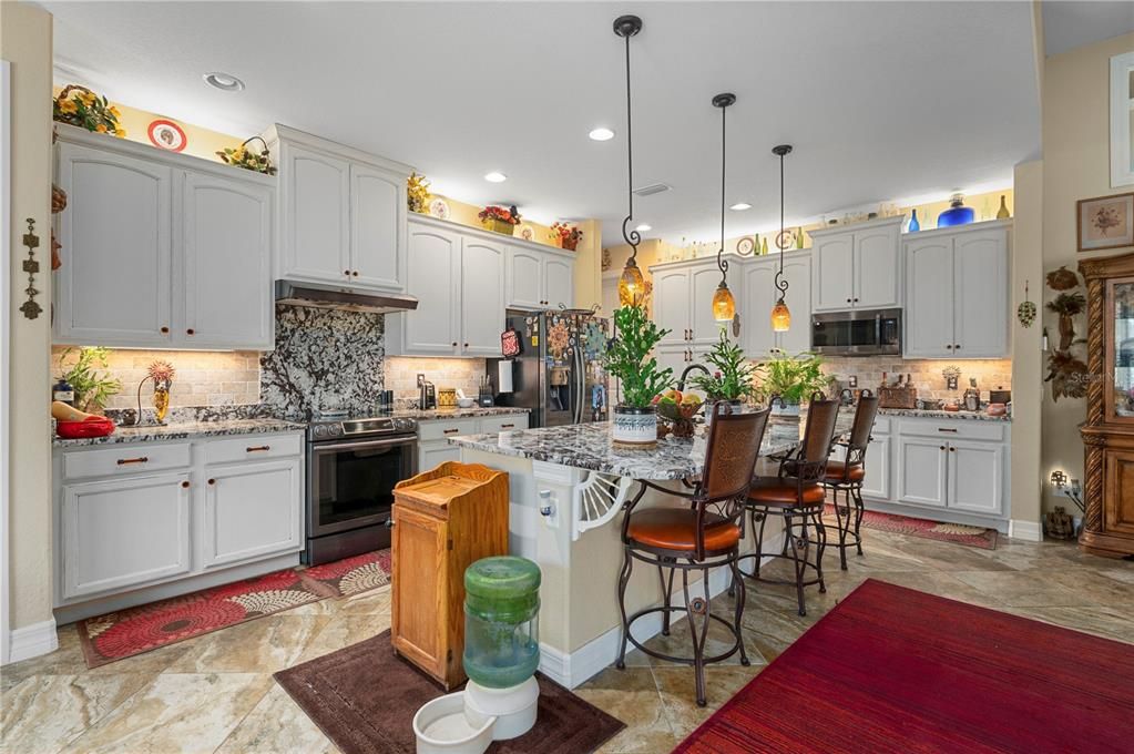 For Sale: $1,200,000 (3 beds, 3 baths, 2136 Square Feet)