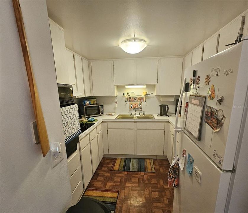 На продажу: $99,500 (1 спален, 1 ванн, 825 Квадратных фут)