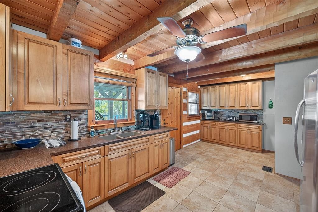 Active With Contract: $599,000 (3 beds, 2 baths, 2160 Square Feet)