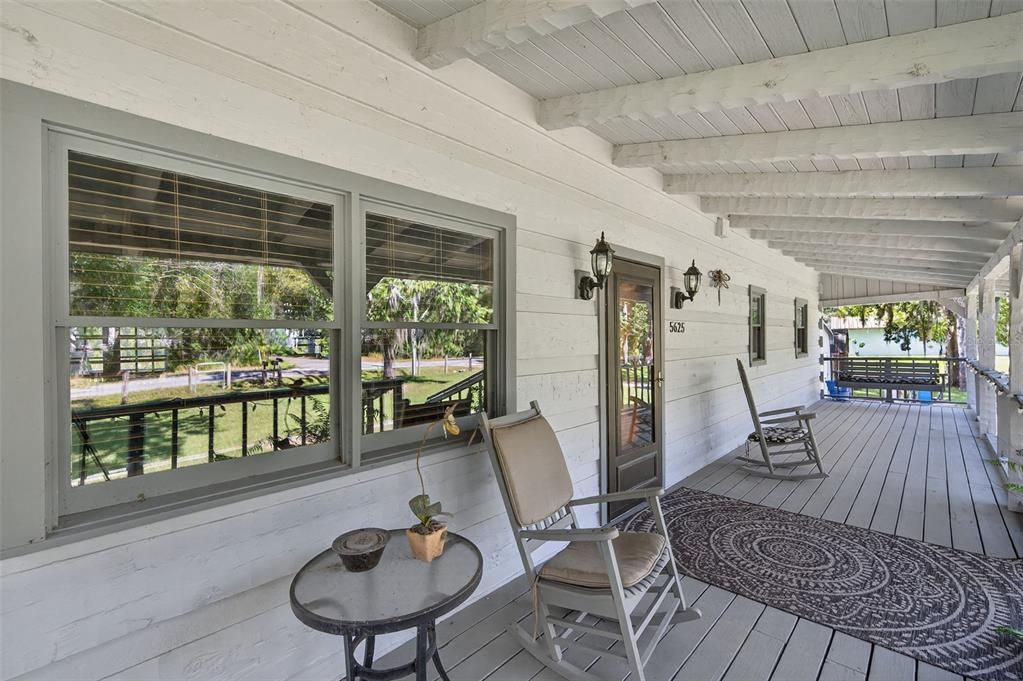 Active With Contract: $599,000 (3 beds, 2 baths, 2160 Square Feet)