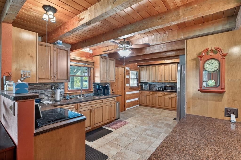 Active With Contract: $599,000 (3 beds, 2 baths, 2160 Square Feet)