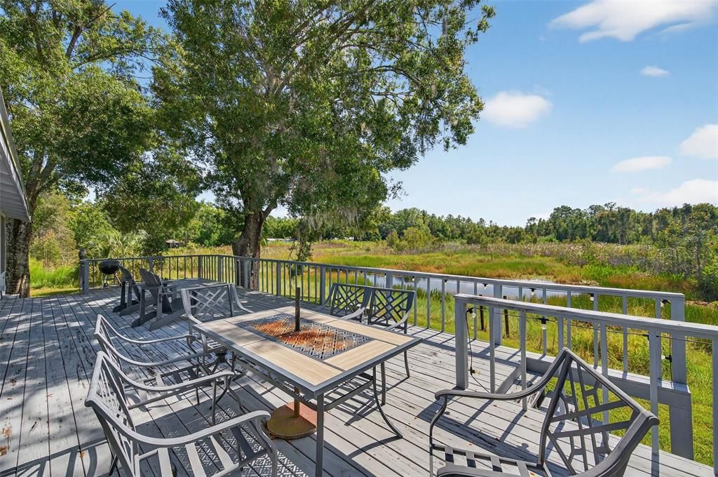 Active With Contract: $599,000 (3 beds, 2 baths, 2160 Square Feet)