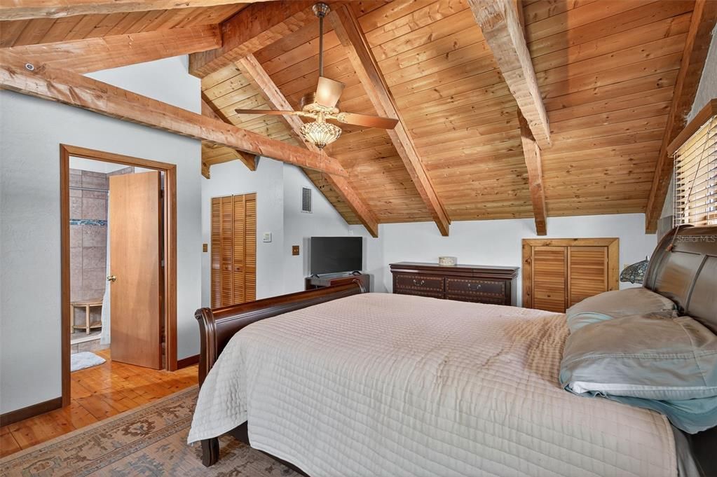 Active With Contract: $599,000 (3 beds, 2 baths, 2160 Square Feet)