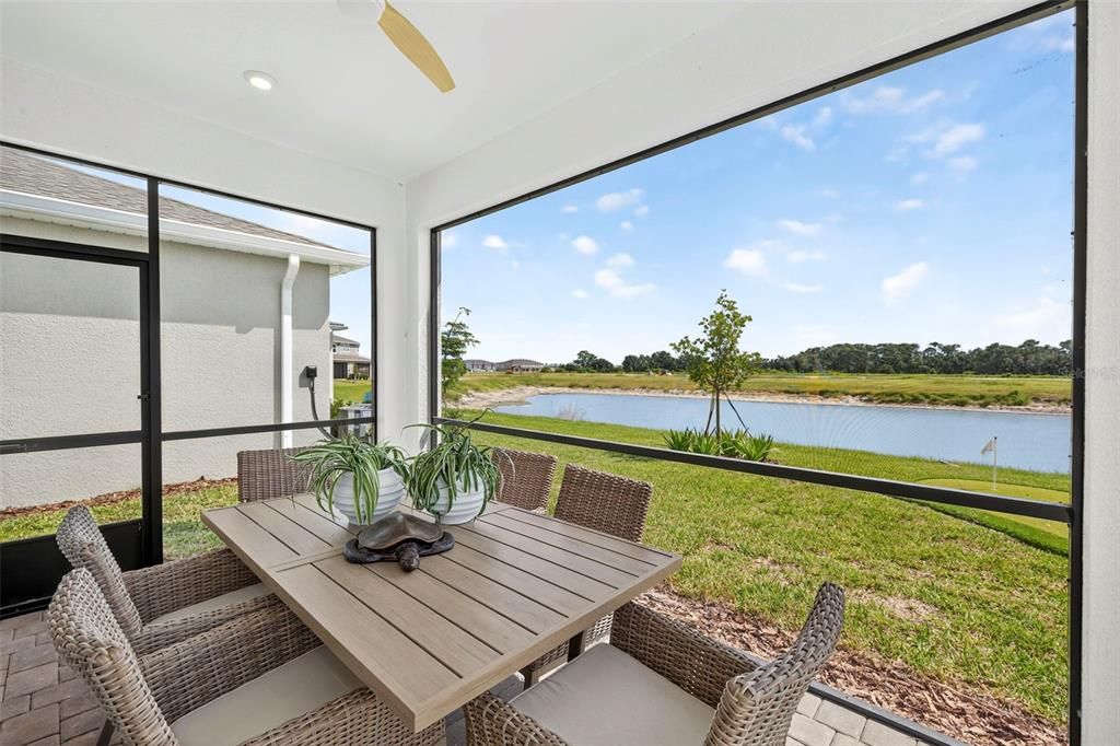 En Venta: $414,109 (4 camas, 3 baños, 2323 Pies cuadrados)