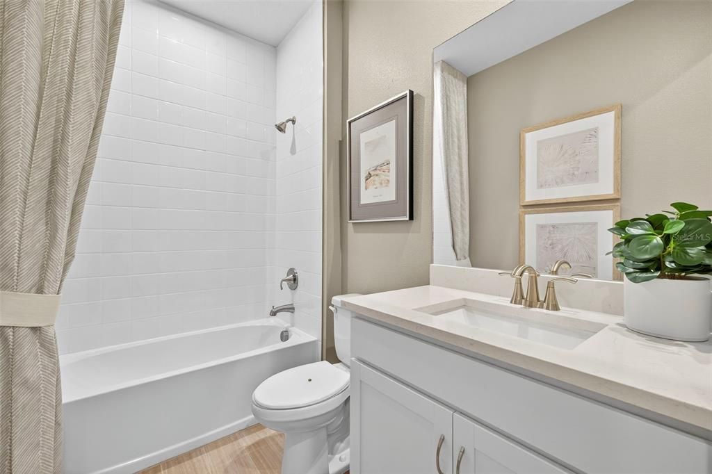 En Venta: $414,109 (4 camas, 3 baños, 2323 Pies cuadrados)