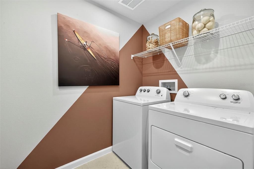 En Venta: $414,109 (4 camas, 3 baños, 2323 Pies cuadrados)