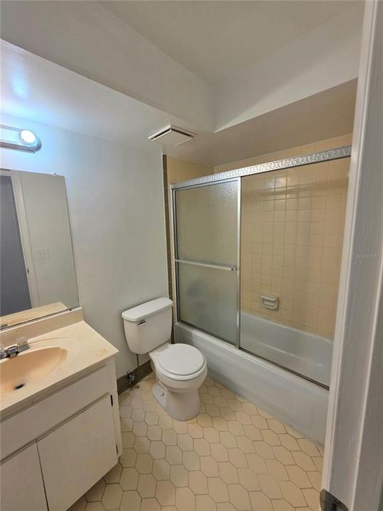 出租: $1,550 (3 贝兹, 2 浴室, 1326 平方英尺)