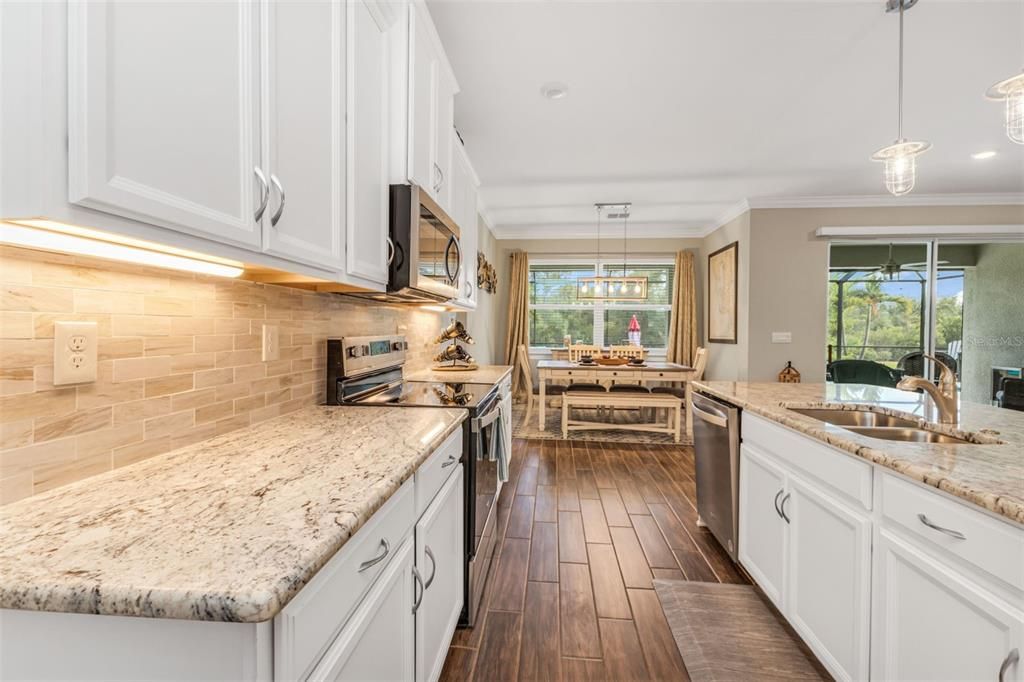 Active With Contract: $535,000 (4 beds, 3 baths, 2374 Square Feet)