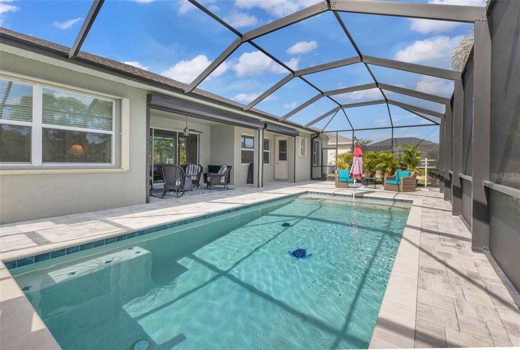 Active With Contract: $535,000 (4 beds, 3 baths, 2374 Square Feet)