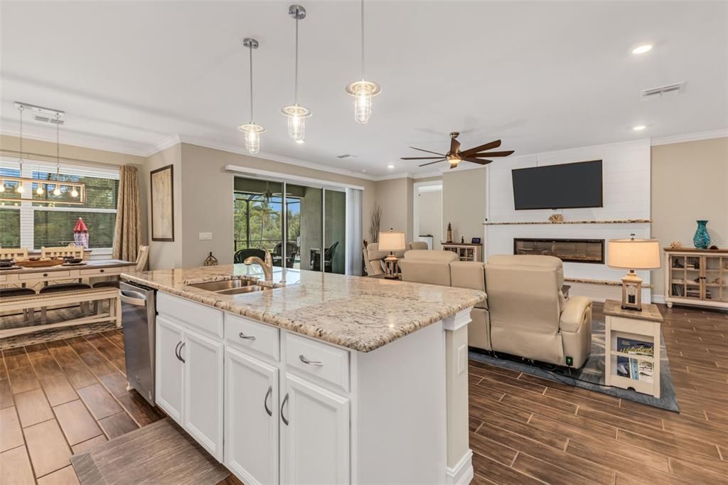 Active With Contract: $535,000 (4 beds, 3 baths, 2374 Square Feet)