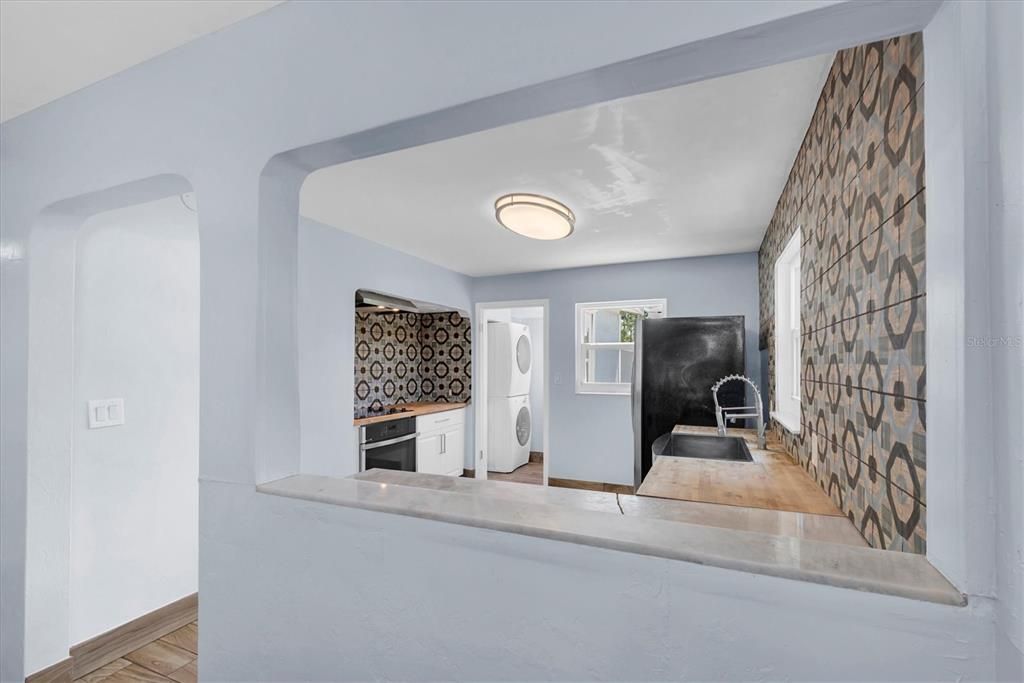 В аренду: $2,850 (2 спален, 2 ванн, 898 Квадратных фут)