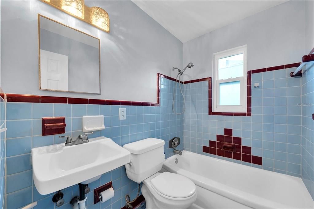 В аренду: $2,850 (2 спален, 2 ванн, 898 Квадратных фут)