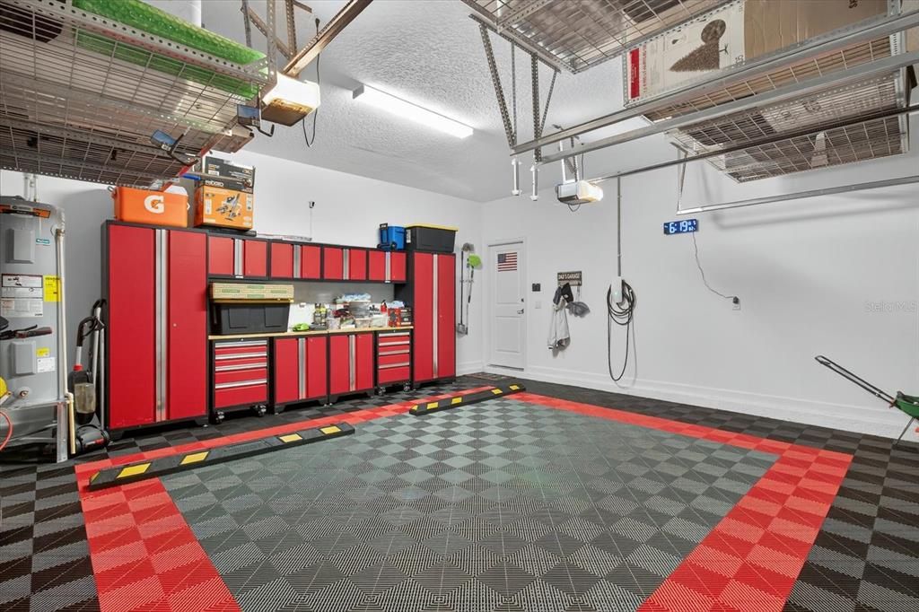 For Sale: $569,999 (4 beds, 2 baths, 2089 Square Feet)