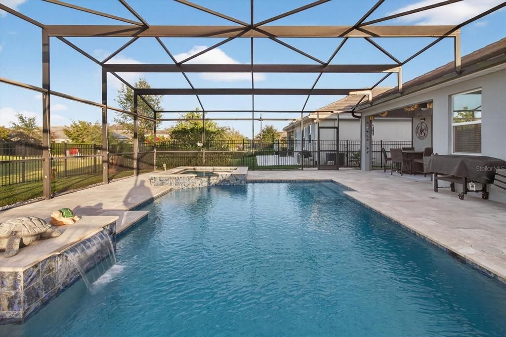 For Sale: $569,999 (4 beds, 2 baths, 2089 Square Feet)