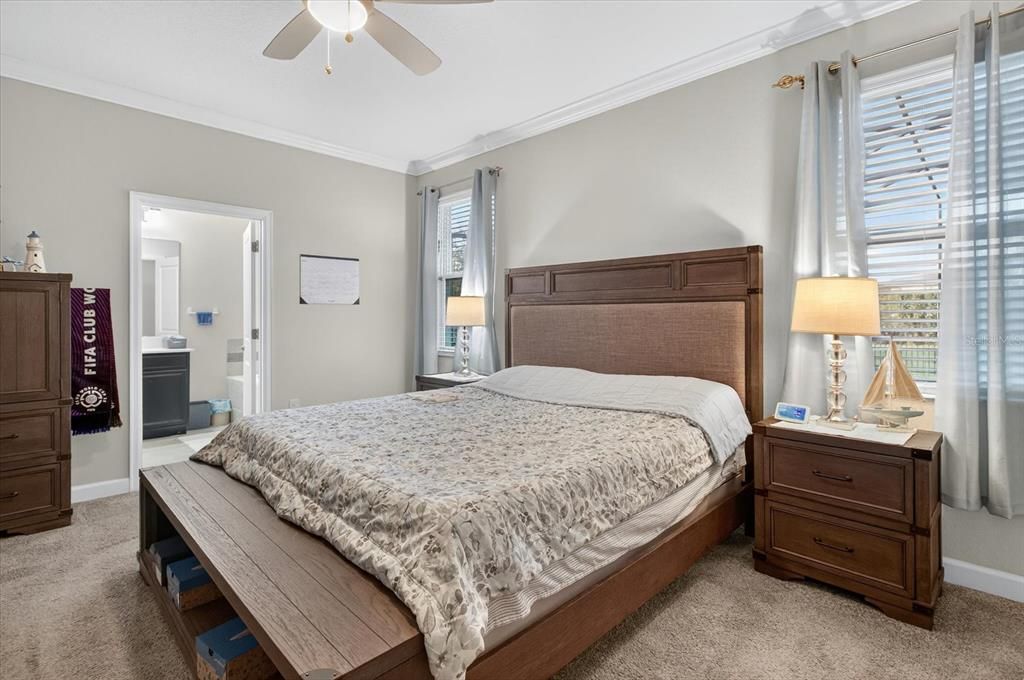 For Sale: $569,999 (4 beds, 2 baths, 2089 Square Feet)