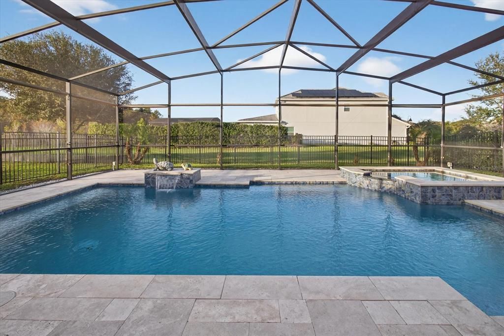 For Sale: $569,999 (4 beds, 2 baths, 2089 Square Feet)