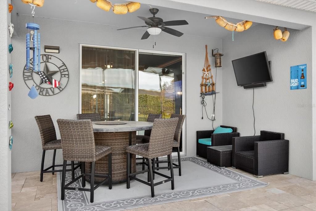 For Sale: $569,999 (4 beds, 2 baths, 2089 Square Feet)