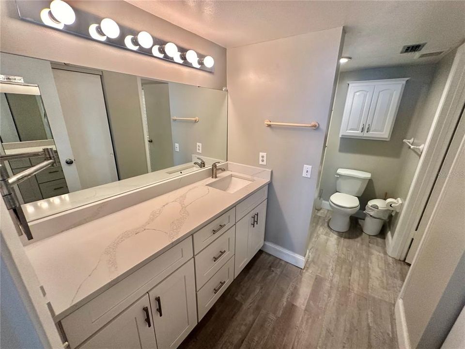 出租: $1,950 (1 贝兹, 1 浴室, 733 平方英尺)