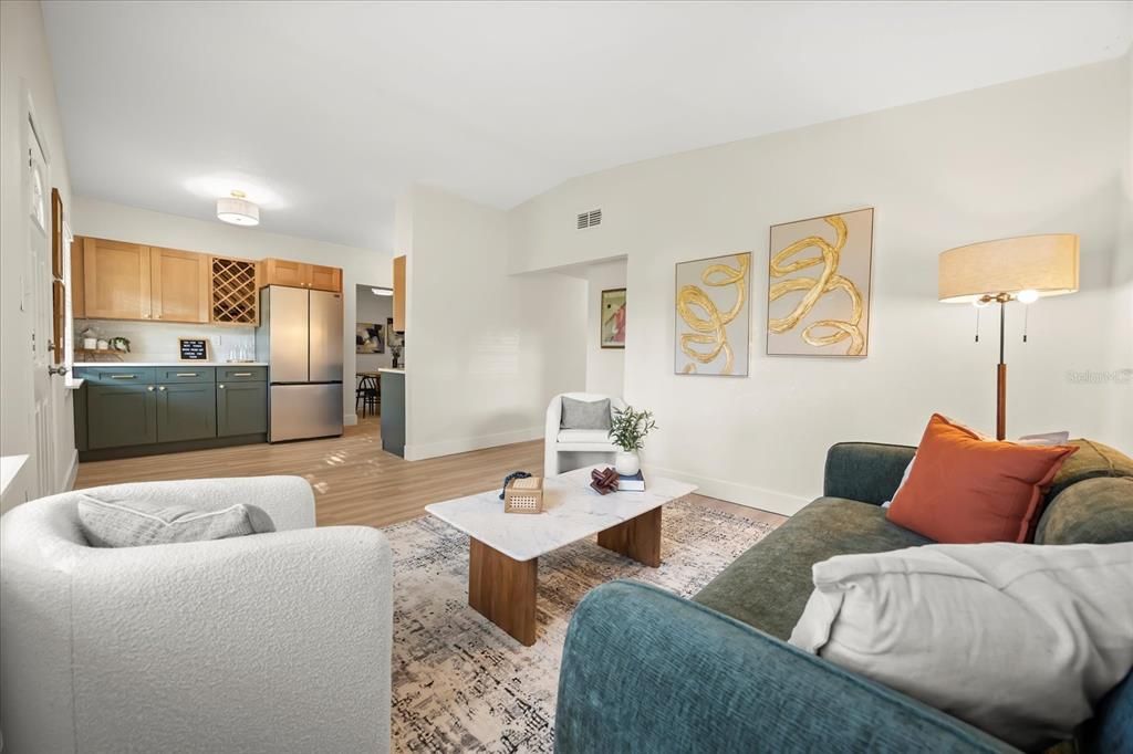 For Sale: $364,999 (4 beds, 2 baths, 1732 Square Feet)